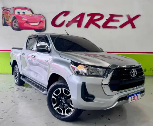 TOYOTA-HILUX-2021