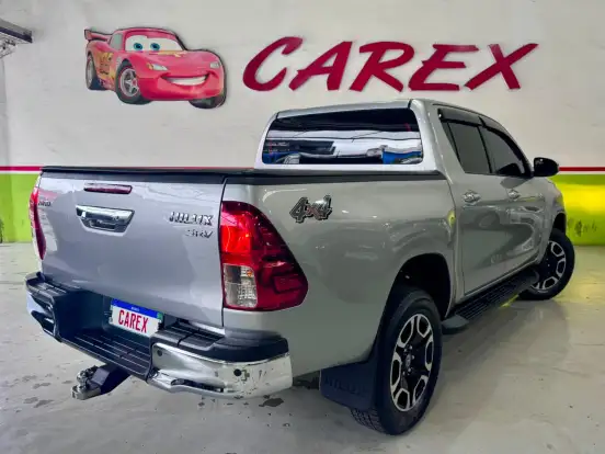 TOYOTA-HILUX-2.8 D-4D TURBO DIESEL CD SRV 4X4 AUTOMÁTICO TOYOTA-HILUX-2021