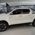 TOYOTA HILUX 2.8 D-4D TURBO DIESEL CD SRV 4X4 AUTOMÁTICO TOYOTA HILUX 2.8 D-4D TURBO DIESEL CD SRV 4X4 AUTOMÁTICO