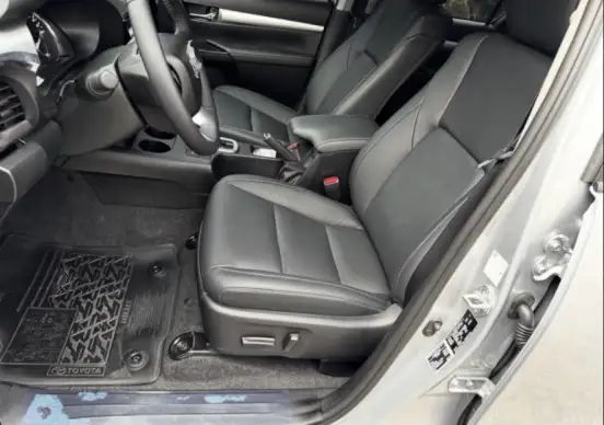 TOYOTA-HILUX-2025