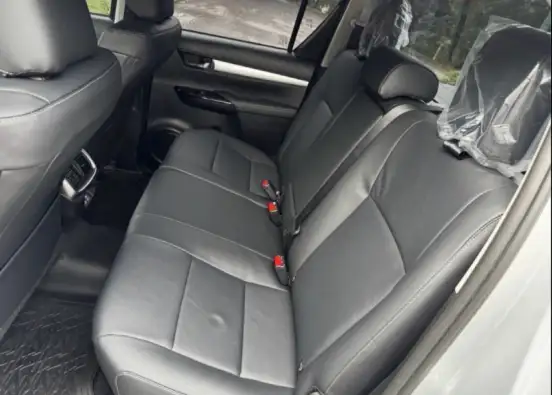 TOYOTA-HILUX-2025