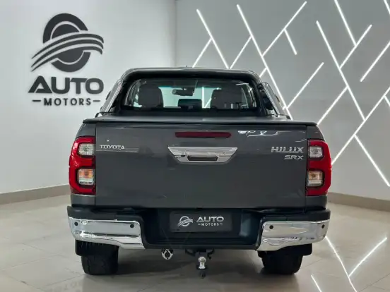 TOYOTA-HILUX-2.8 D-4D TURBO DIESEL CD SRX 4X4 AUTOMÁTICO TOYOTA-HILUX-2021