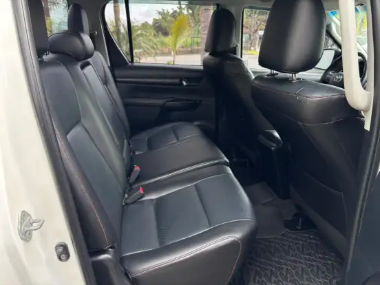 TOYOTA-HILUX-2018