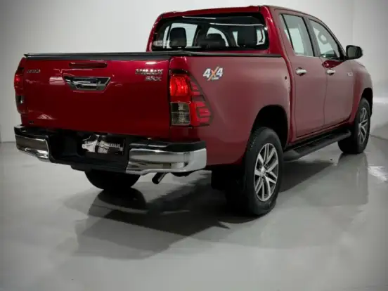 TOYOTA-HILUX-2.8 SRX 4X4 CD 16V DIESEL 4P AUTOMÁTICO TOYOTA-HILUX-2017