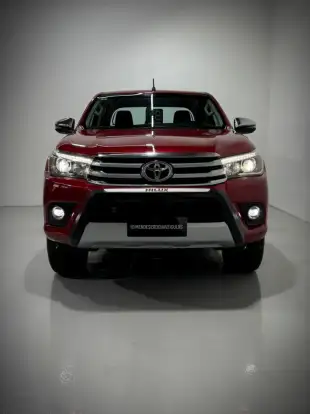 TOYOTA-HILUX-2017