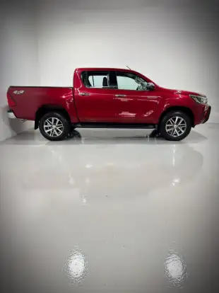 TOYOTA-HILUX-2017
