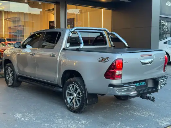 TOYOTA-HILUX-2.8 SRX 4X4 CD 16V DIESEL 4P AUTOMÁTICO TOYOTA-HILUX-2018