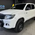TOYOTA HILUX 2.7 SR 4X2 CD 16V FLEX 4P AUTOMÁTICO TOYOTA HILUX 2.7 SR 4X2 CD 16V FLEX 4P AUTOMÁTICO