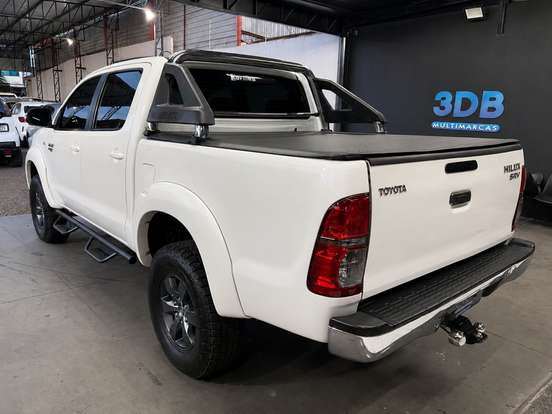 TOYOTA-HILUX-2.7 SR 4X2 CD 16V FLEX 4P AUTOMÁTICO TOYOTA-HILUX-2012