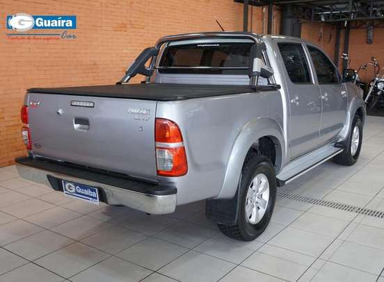 TOYOTA-HILUX-2014