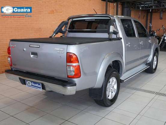 TOYOTA-HILUX-2.7 SRV 4X2 CD 16V FLEX 4P AUTOMÁTICO TOYOTA-HILUX-2014