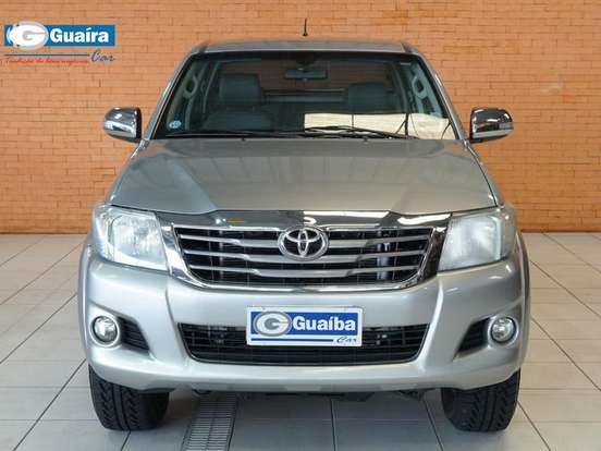 TOYOTA-HILUX-2.7 SRV 4X2 CD 16V FLEX 4P AUTOMÁTICO TOYOTA-HILUX-2014