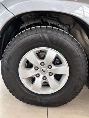 TOYOTA-HILUX-2013