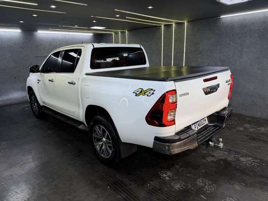 TOYOTA-HILUX-2.7 SRV 4X4 CD 16V FLEX 4P AUTOMÁTICO TOYOTA-HILUX-2019