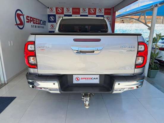 TOYOTA-HILUX-2.7 VVT-i FLEX CD SR 4X2 AUTOMÁTICO TOYOTA-HILUX-2021
