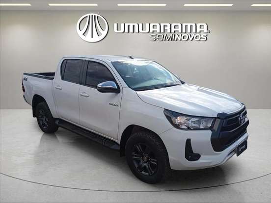 TOYOTA-HILUX-2021