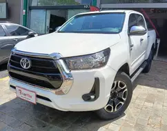 TOYOTA HILUX 2.7 VVT-i FLEX CD SRV 4X2 AUTOMÁTICO TOYOTA HILUX 2.7 VVT-i FLEX CD SRV 4X2 AUTOMÁTICO