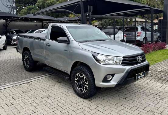 TOYOTA-HILUX-2017