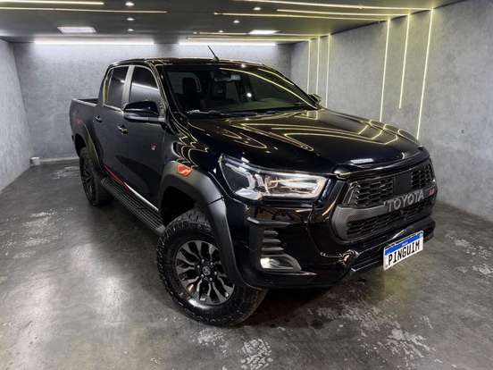 TOYOTA-HILUX-2022