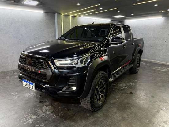TOYOTA-HILUX-2.8 D-4D TURBO DIESEL CD GR-S 4X4 AUTOMÁTICO TOYOTA-HILUX-2022