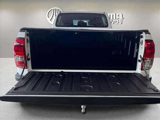 TOYOTA-HILUX-2.8 D-4D TURBO DIESEL CD SR 4X4 AUTOMÁTICO TOYOTA-HILUX-2024