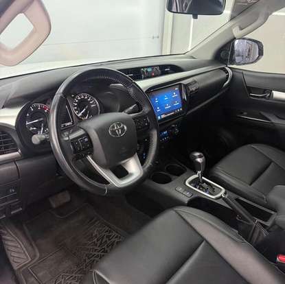 TOYOTA-HILUX-2.8 D-4D TURBO DIESEL CD SR 4X4 AUTOMÁTICO TOYOTA-HILUX-2024
