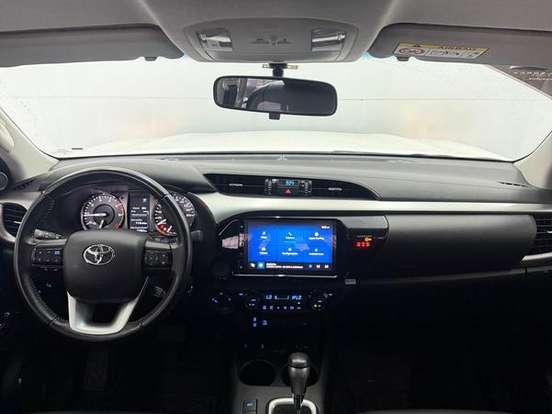 TOYOTA-HILUX-2.8 D-4D TURBO DIESEL CD SR 4X4 AUTOMÁTICO TOYOTA-HILUX-2024