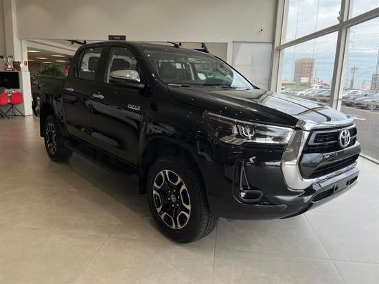 TOYOTA-HILUX-2026