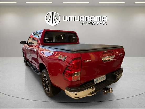 TOYOTA-HILUX-2021