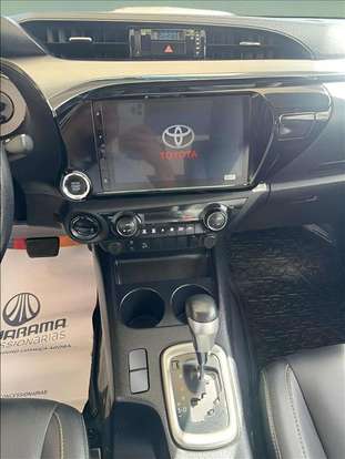 TOYOTA-HILUX-2.8 D-4D TURBO DIESEL CD SRV 4X4 AUTOMÁTICO TOYOTA-HILUX-2023