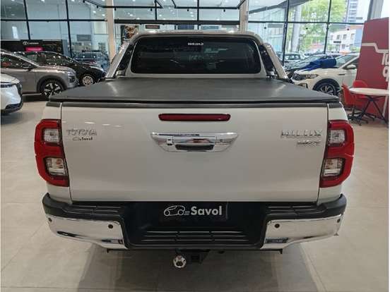 TOYOTA-HILUX-2.8 D-4D TURBO DIESEL CD SRX 4X4 AUTOMÁTICO TOYOTA-HILUX-2020