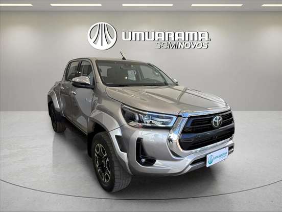 TOYOTA-HILUX-2023