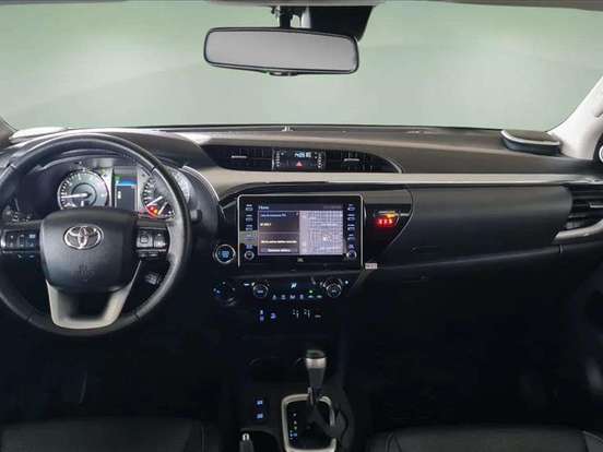 TOYOTA-HILUX-2.8 D-4D TURBO DIESEL CD SRX 4X4 AUTOMÁTICO TOYOTA-HILUX-2021