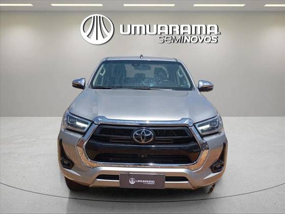 TOYOTA HILUX 2.8 D-4D TURBO DIESEL CD SRX 4X4 AUTOMÁTICO