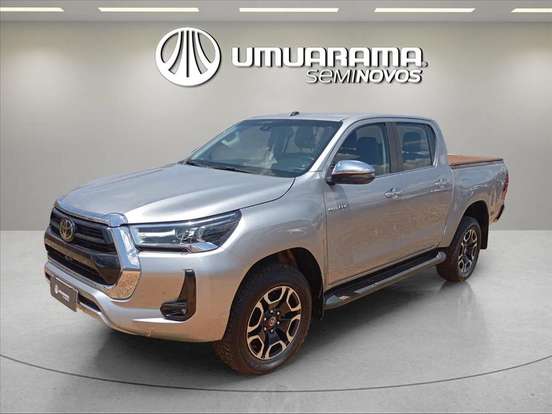 TOYOTA-HILUX-2023