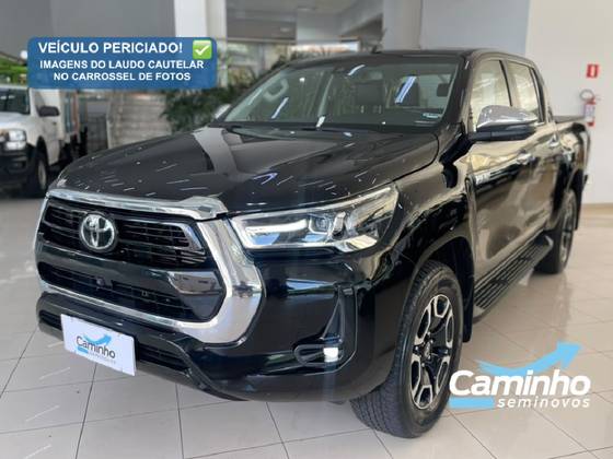 TOYOTA HILUX 2.8 D-4D TURBO DIESEL CD SRX 4X4 AUTOMÁTICO