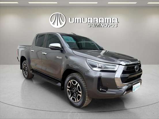 TOYOTA-HILUX-2022