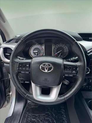 TOYOTA-HILUX-2.8 D-4D TURBO DIESEL CD SRX 4X4 AUTOMÁTICO TOYOTA-HILUX-2021