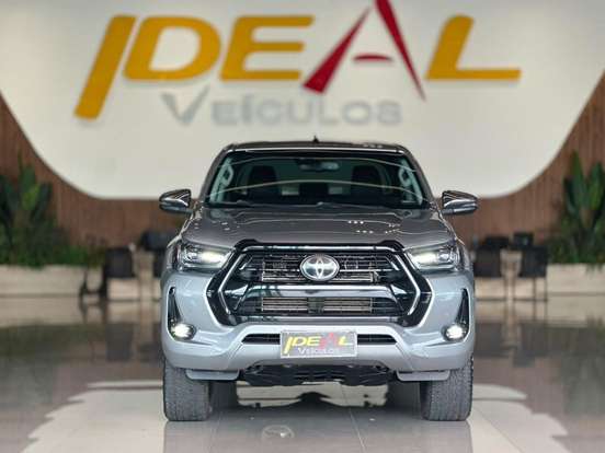 TOYOTA-HILUX-2.8 D-4D TURBO DIESEL CD SRX 4X4 AUTOMÁTICO TOYOTA-HILUX-2021