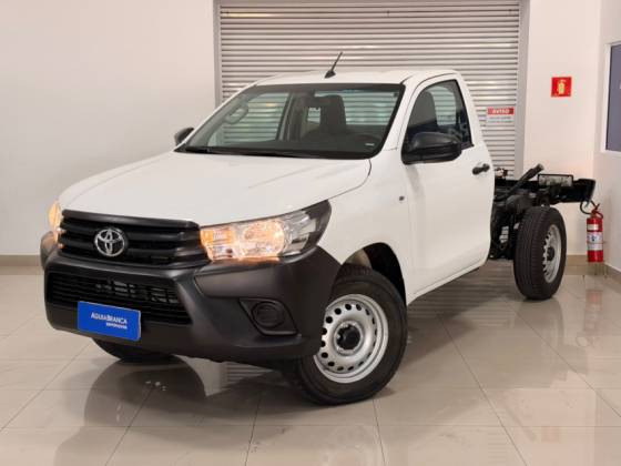 TOYOTA HILUX 2.8 D-4D TURBO DIESEL CHASSI 4X4 AUTOMÁTICO