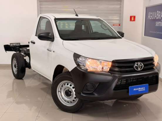 TOYOTA-HILUX-2.8 D-4D TURBO DIESEL CHASSI 4X4 AUTOMÁTICO TOYOTA-HILUX-2024