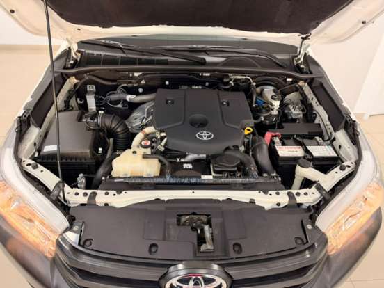 TOYOTA-HILUX-2.8 D-4D TURBO DIESEL CHASSI 4X4 AUTOMÁTICO TOYOTA-HILUX-2024