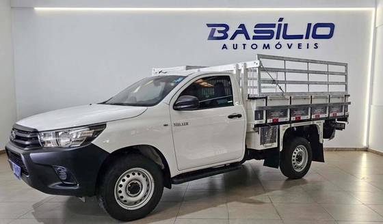 TOYOTA HILUX 2.8 D-4D TURBO DIESEL CHASSI 4X4 AUTOMÁTICO