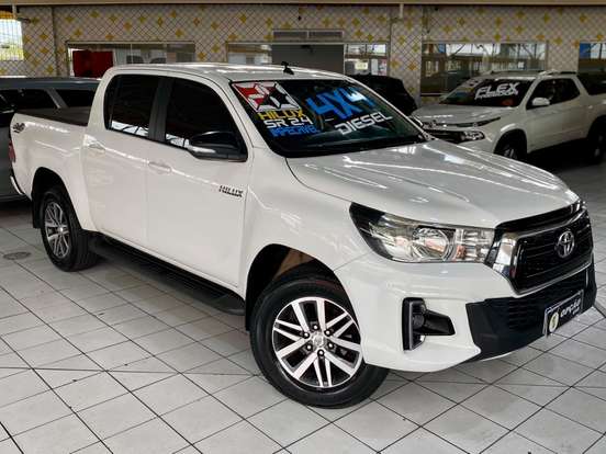 TOYOTA-HILUX-2020