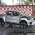 TOYOTA HILUX 2.8 SR 4X4 CD 16V DIESEL 4P AUTOMÁTICO TOYOTA HILUX 2.8 SR 4X4 CD 16V DIESEL 4P AUTOMÁTICO
