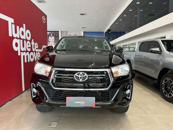 TOYOTA-HILUX-2020