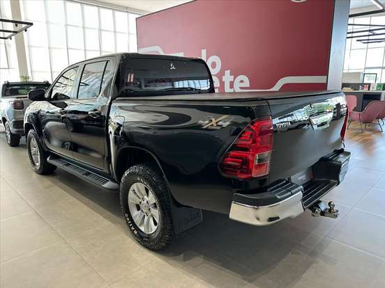 TOYOTA-HILUX-2.8 SR 4X4 CD 16V DIESEL 4P AUTOMÁTICO TOYOTA-HILUX-2020