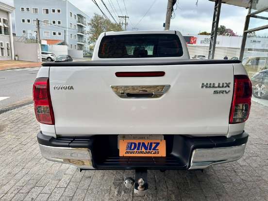 TOYOTA-HILUX-2019