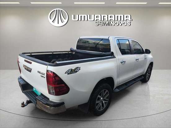 TOYOTA-HILUX-2019