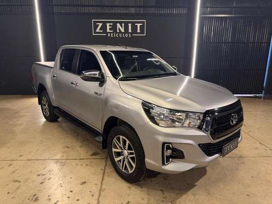 TOYOTA-HILUX-2020